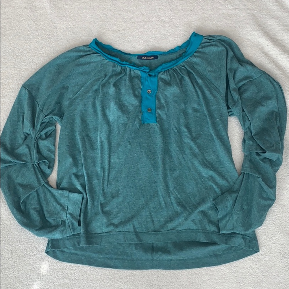 Bluheaven top